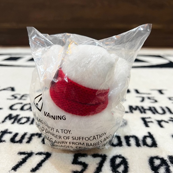 100% Authentic Coca Cola Merch Mini Polar Bear Plush Red Logo Scarf - Picture 3 of 7